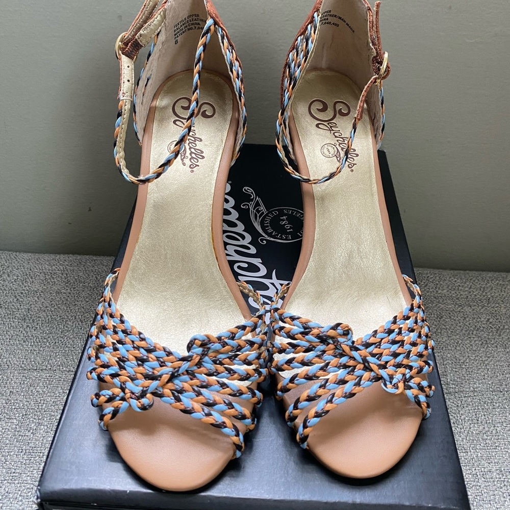 New Seychelles women’s strappy sandals